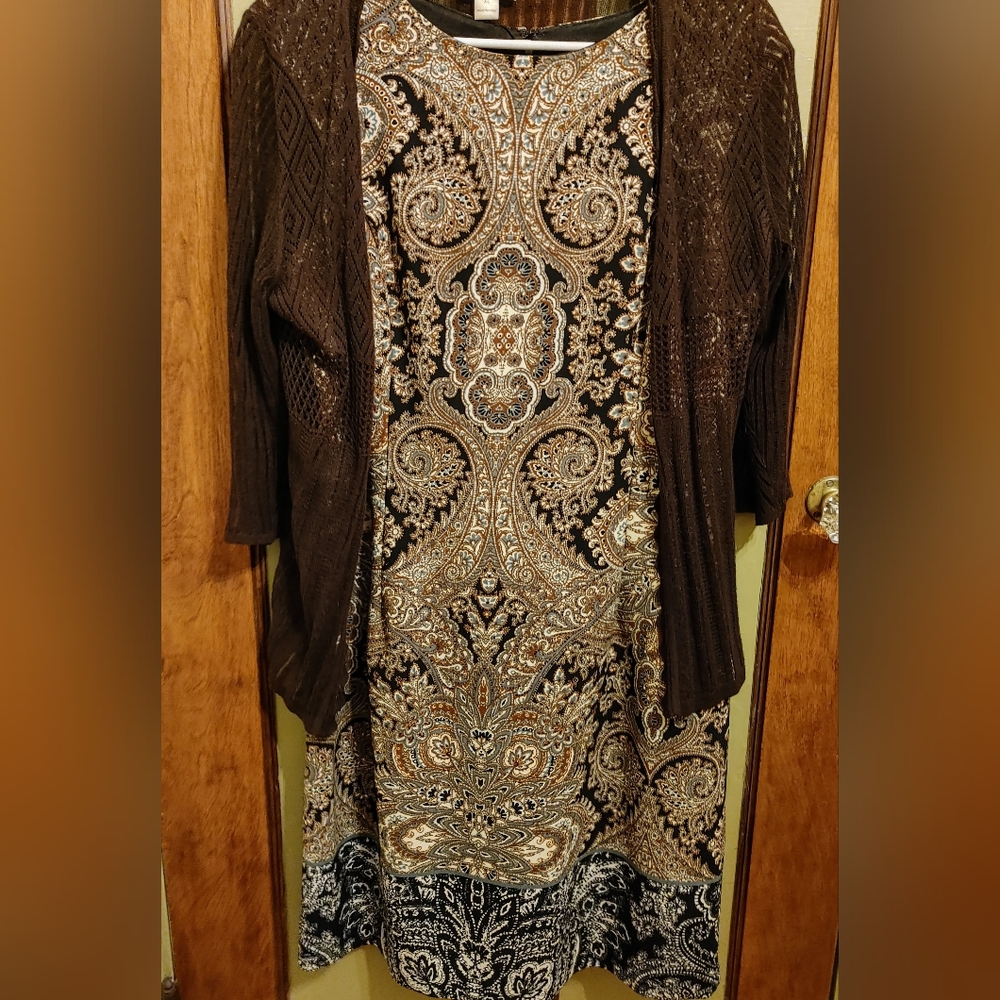 Elegant & Versatile, Dress Barn: Paisley Print Sleeveless Dress – Size 16 - Picture 3 of 7